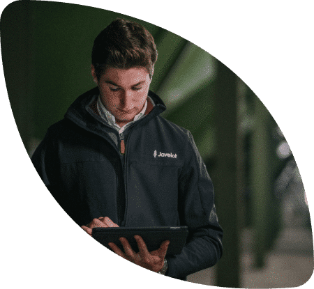utilisation des outils agritech au sein d'un entrepôt